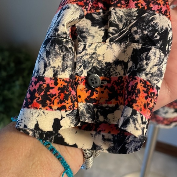 MADEWELL Broadway Broome floral striped 100% SILK 1/2 way button front blouse L - Picture 6 of 11